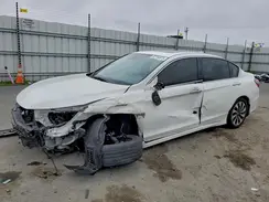 JHMCR6F72HC017966 2017 HONDA ACCORD