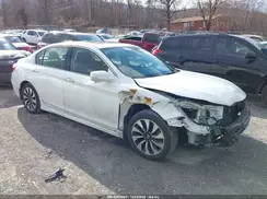 JHMCR6F72HC019264 2017 HONDA ACCORD
