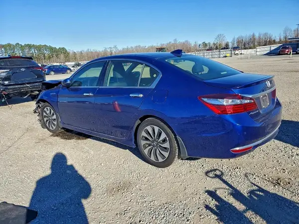 JHMCR6F72HC022956 2017 HONDA ACCORD - Image 2