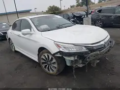 JHMCR6F72HC023928 2017 HONDA ACCORD