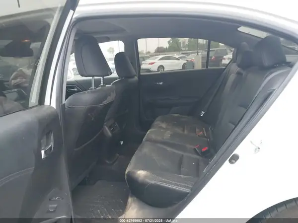 JHMCR6F72HC023928 2017 HONDA ACCORD - Image 8