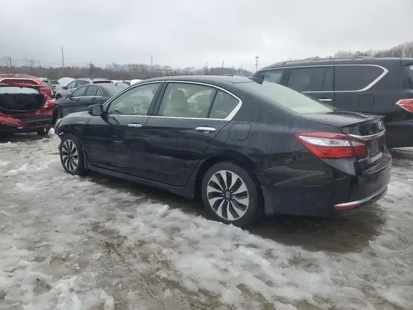 JHMCR6F72HC025825 2017 HONDA ACCORD - Image 2