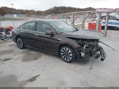 JHMCR6F72HC026523 2017 HONDA ACCORD
