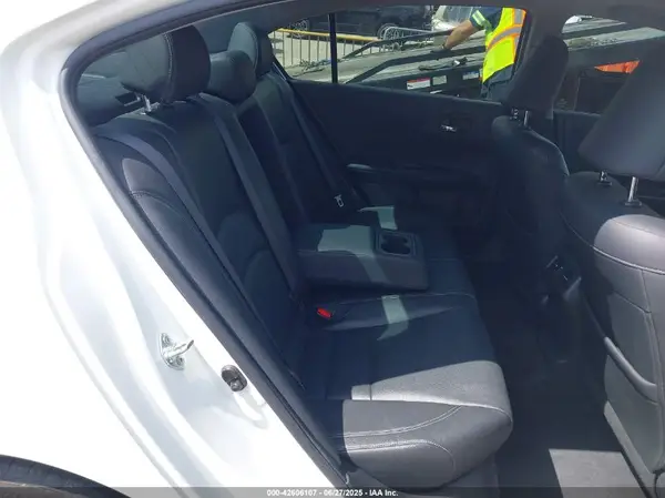 JHMCR6F72HC027123 2017 HONDA ACCORD - Image 8