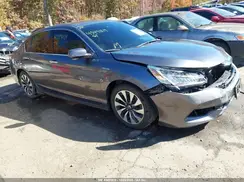 JHMCR6F72HC027722 2017 HONDA ACCORD