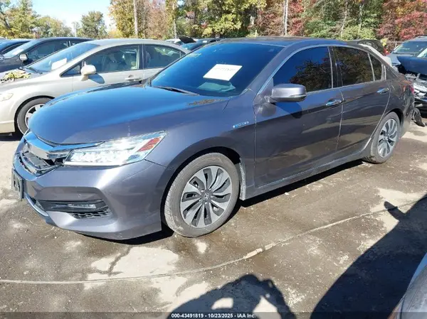 JHMCR6F72HC027722 2017 HONDA ACCORD - Image 2