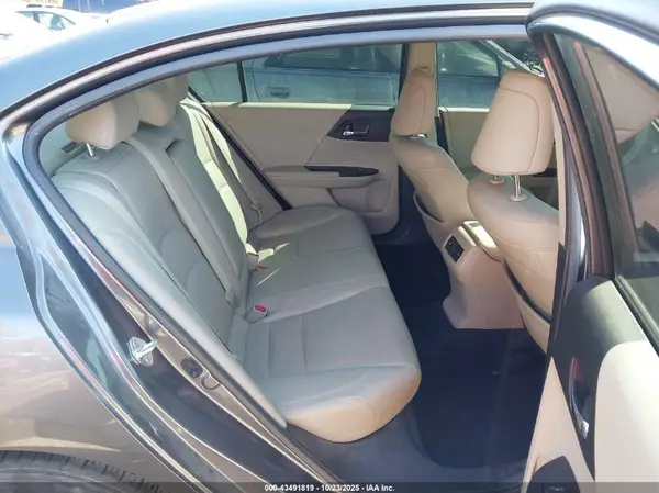JHMCR6F72HC027722 2017 HONDA ACCORD - Image 8