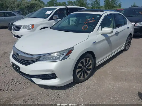 JHMCR6F72HC028823 2017 HONDA ACCORD - Image 2