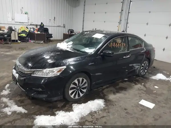 JHMCR6F72HC030779 2017 HONDA ACCORD - Image 2