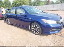 JHMCR6F73HC007740 2017 HONDA ACCORD