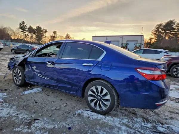 JHMCR6F73HC011769 2017 HONDA ACCORD - Image 2