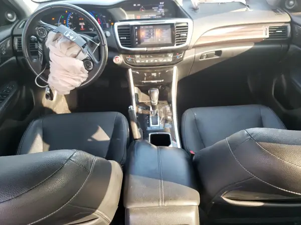 JHMCR6F73HC018768 2017 HONDA ACCORD - Image 8