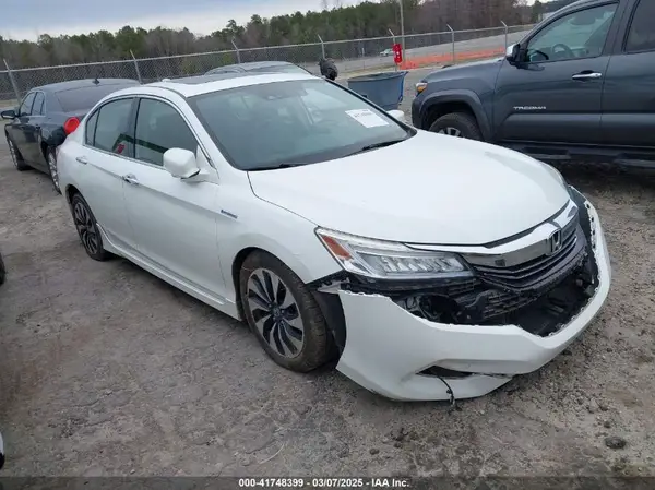 JHMCR6F73HC023212 2017 HONDA ACCORD - Image 1