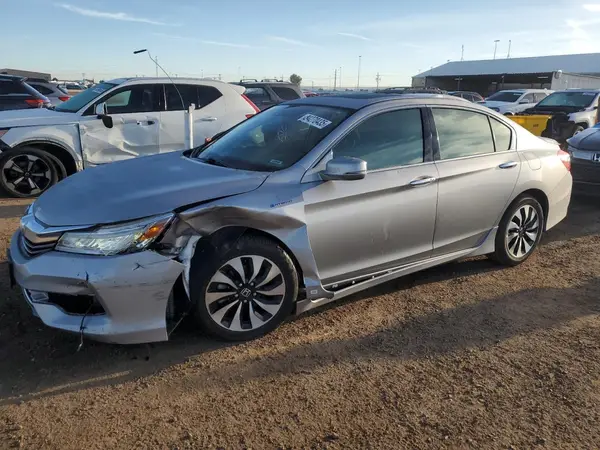 JHMCR6F73HC023484 2017 HONDA ACCORD - Image 1