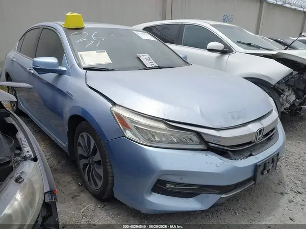 JHMCR6F73HC024473 2017 HONDA ACCORD - Image 1
