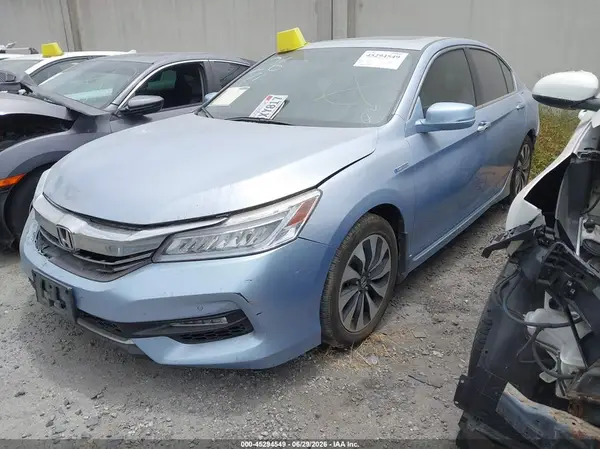 JHMCR6F73HC024473 2017 HONDA ACCORD - Image 2