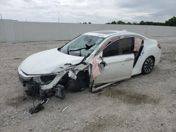 JHMCR6F73HC025932 2017 HONDA ACCORD - Image 1