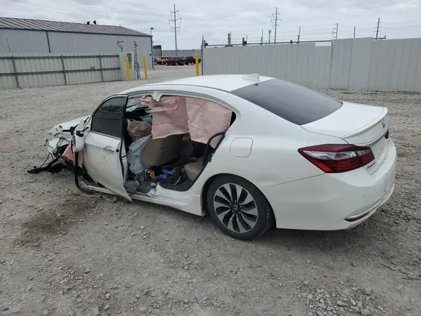 JHMCR6F73HC025932 2017 HONDA ACCORD - Image 2