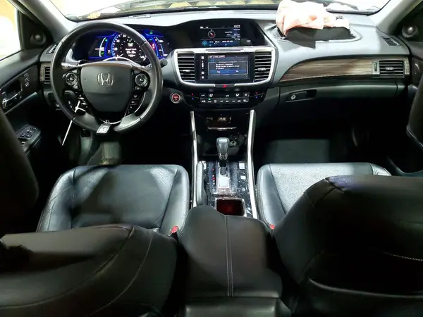 JHMCR6F74HC005852 2017 HONDA ACCORD - Image 8