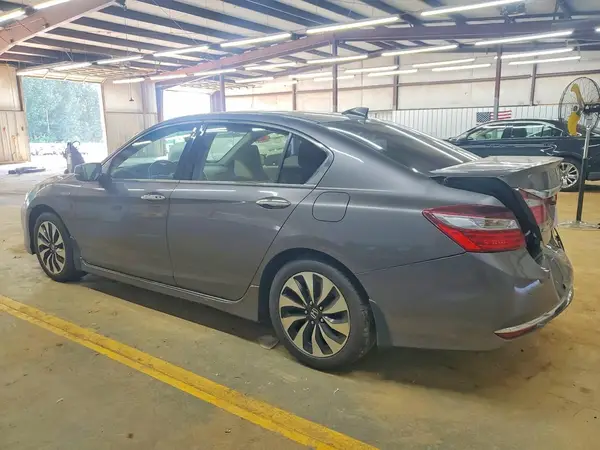 JHMCR6F74HC007536 2017 HONDA ACCORD - Image 2