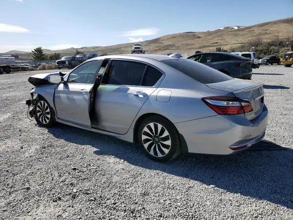 JHMCR6F74HC026099 2017 HONDA ACCORD - Image 2