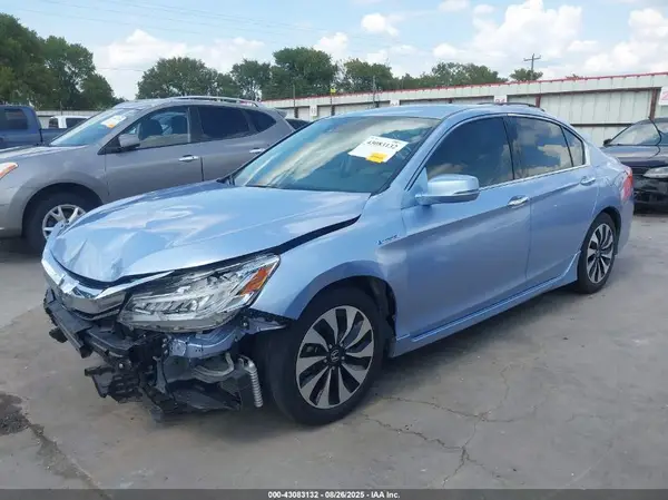 JHMCR6F74HC026233 2017 HONDA ACCORD - Image 2