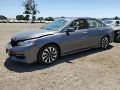 JHMCR6F74HC028452 2017 HONDA ACCORD