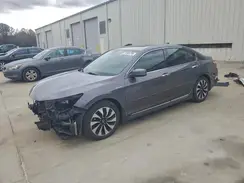 JHMCR6F75HC000921 2017 HONDA ACCORD