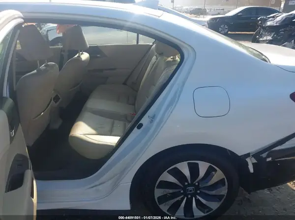 JHMCR6F75HC004659 2017 HONDA ACCORD - Image 8