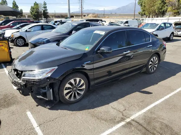 JHMCR6F75HC006573 2017 HONDA ACCORD - Image 1