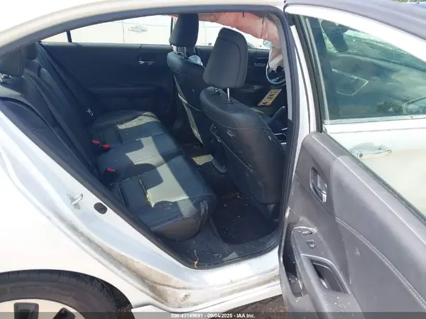 JHMCR6F75HC007142 2017 HONDA ACCORD - Image 8