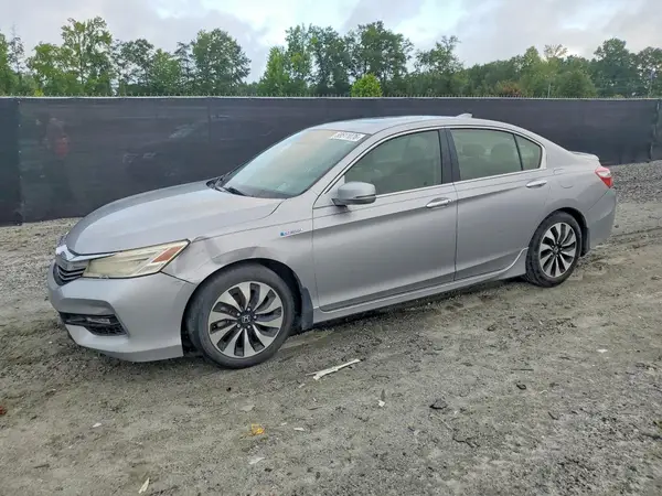 JHMCR6F75HC010686 2017 HONDA ACCORD - Image 1