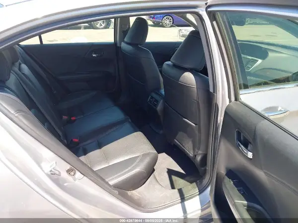 JHMCR6F75HC015077 2017 HONDA ACCORD - Image 8