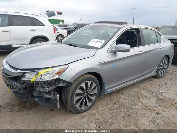 JHMCR6F75HC016374 2017 HONDA ACCORD - Image 2