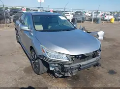 JHMCR6F75HC016679 2017 HONDA ACCORD