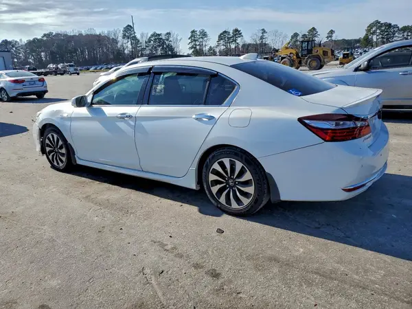 JHMCR6F75HC020909 2017 HONDA ACCORD - Image 2
