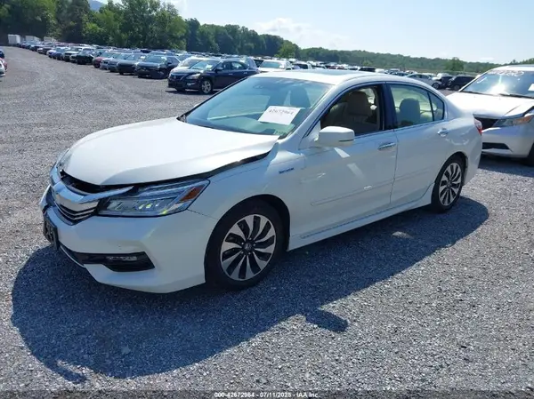 JHMCR6F75HC025141 2017 HONDA ACCORD - Image 2