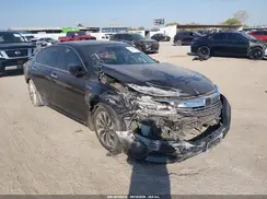 JHMCR6F75HC025804 2017 HONDA ACCORD