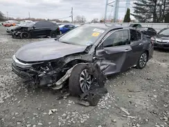 JHMCR6F75HC025947 2017 HONDA ACCORD