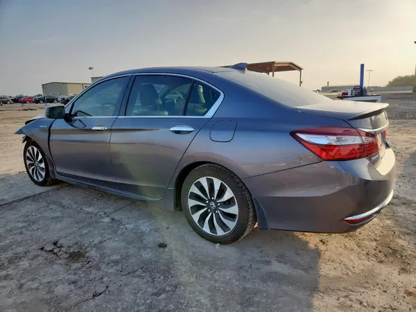 JHMCR6F75HC027889 2017 HONDA ACCORD - Image 2