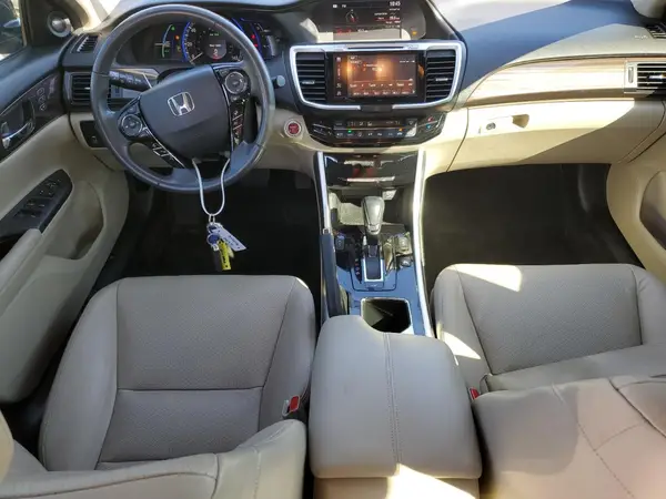JHMCR6F75HC030002 2017 HONDA ACCORD - Image 8