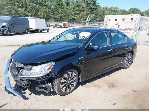 JHMCR6F75HC030484 2017 HONDA ACCORD - Image 2