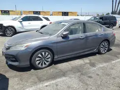 JHMCR6F76HC001625 2017 HONDA ACCORD
