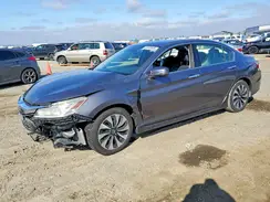 JHMCR6F76HC007554 2017 HONDA ACCORD
