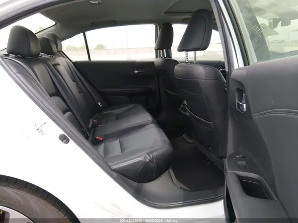 JHMCR6F76HC008493 2017 HONDA ACCORD - Image 8