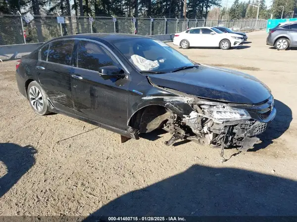 JHMCR6F76HC011958 2017 HONDA ACCORD - Image 1