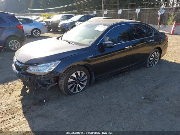 JHMCR6F76HC011958 2017 HONDA ACCORD - Image 2