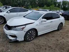 JHMCR6F76HC013354 2017 HONDA ACCORD