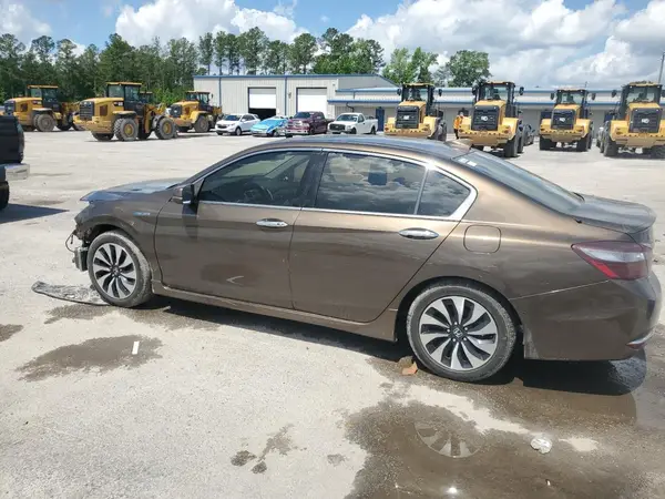 JHMCR6F76HC013824 2017 HONDA ACCORD - Image 2