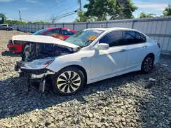 JHMCR6F76HC018568 2017 HONDA ACCORD